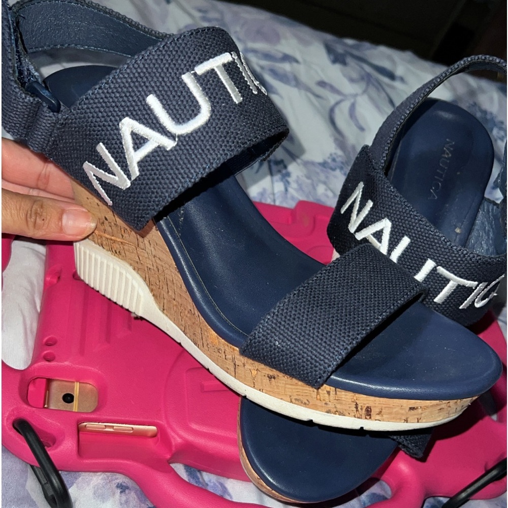 Nautica wedge very comfy